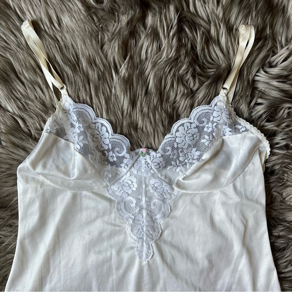 Tops | Vintage Chantilly Maidenform Silky Intimates Camisole White Lace ...